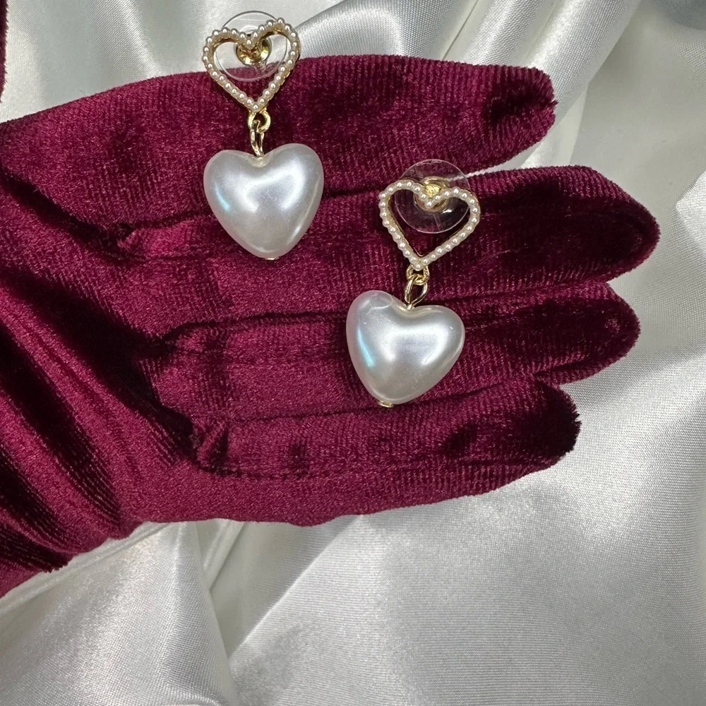 Unique Gold and White Heart Drop Earrings